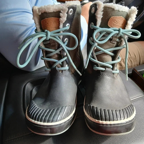 Keen Elsa Green and Black Leather Winter Boots Size 6 Snow Boot Waterproof - Picture 4 of 10